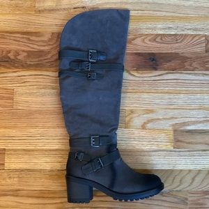 Knee high grey boots!